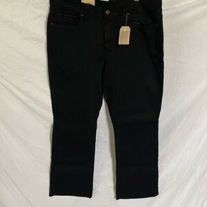 Levi’s: Black Classic Bootcut Jeans- midrise- hyper soft- 14S